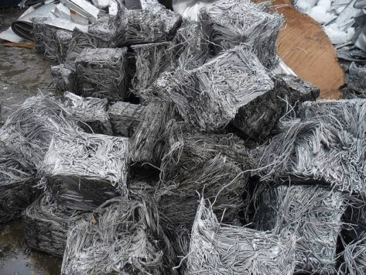 Thời gian thu gom chì nhanh chóng, đảm bảo đúng tiến độ đã thỏa thuận