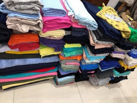 Đâu là đơn vị thu mua vải các loại giá cao ở miền Nam? 1 chuyen thu mua vai cong ty thanh ly gia cao nhat